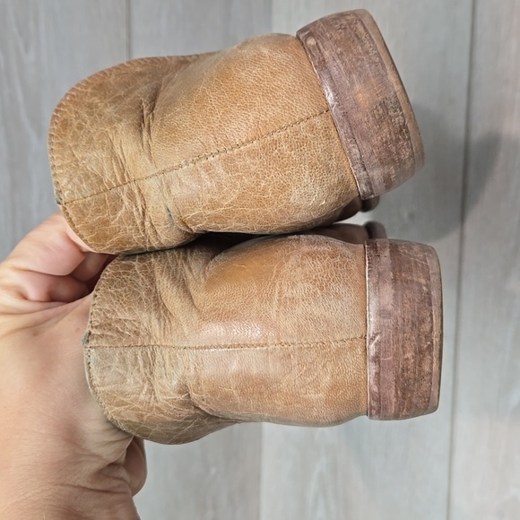 Free People Women Royale Cut Out Ankle Leather Point Toe Shoes Boots Sz 37.5/7 - Picture 7 of 14